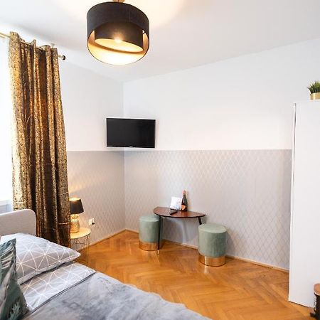 Clicktheflat Stawki Apart Rooms Varsóvia Exterior foto